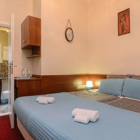 Hotel Monte Cassino De Luxe 4*